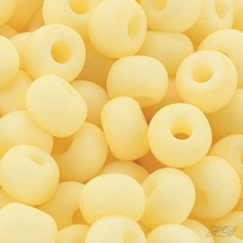 05201 Rocailles Macaron color Yellow 6/0 ±10 gram
