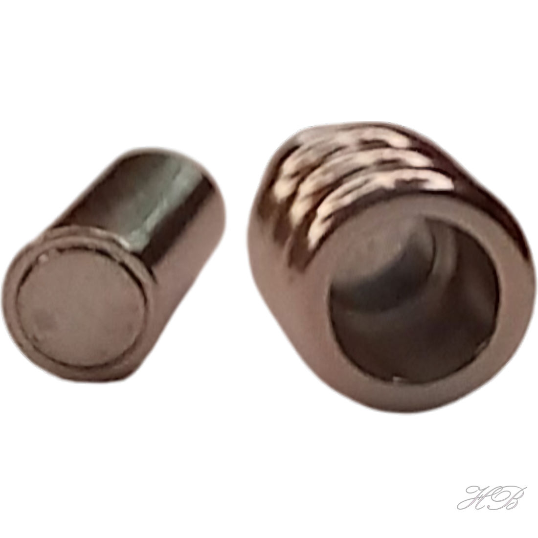 02678 Magneetslot  Metaalkleurig (Nikkelvrij)   18x8mm; gat 4mm 1 stuks