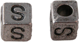 01171 Vierkante letterkraal S Antiek zilver