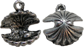 01396 Bedel oesterschelp met pareltje Antiek zilver (nikkelvrij) 15mmx11mmx7mm 4 stuks