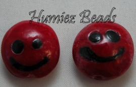 02356 Lampwork kraal handmade Lentil smiley Rood 20mmx9mm 4 stuks