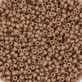 MR-15030 Miyuki Rocailles duracoat opaque beige (15-4455) 15/0 ±5 gram