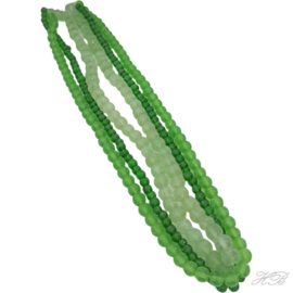 05378 Glaskraal streng Frosted 3 strengen (±35cm per streng) Groen 3~5x4~6mm; gat 1mm 1 streng