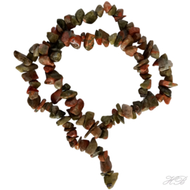 01306 Natuursteen streng ±40 cm Ruby in Zoisite Groen-rood 5-13mm; gat 0,8mm 1 streng