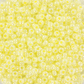 MR-11026 Miyuki Rocailles ceylon lemon ice (11-514) 11/0 ±15 gram