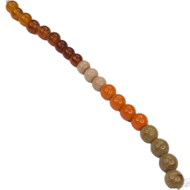 02519 Glaskraal streng ±18cm Oranje/bruin 10mm; gat 1,5mm 1 streng