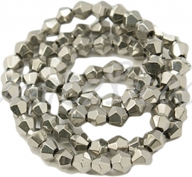 02695 Glasperle metalized bicone Silbergrau 6mm 1 strang (±30cm)