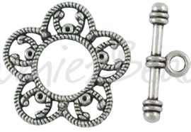 03362 Kapittelslot fraai Antiek zilver (Nikkelvrij) 26mmx25mmx2mm; staafje 9mmx24mmx4mm; gat 3mm 2 stuks