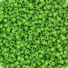 MD-11055 Miyuki Delica's opaque green (DB-724) 11/0 ±5 gram