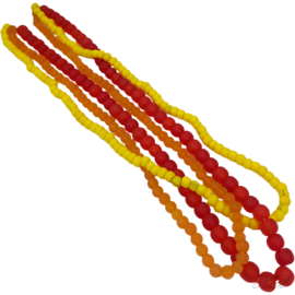 00553 Glaskraal streng Frosted 3 strengen (±35cm per streng) Geel/oranje/rood 3~5x4~6mm; gat 1mm 1 streng