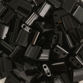 MT-05004 Miyuki Tila opaque black (TL-401) 5x5mm ±3 gram