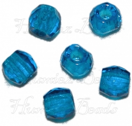 03130 Tsjechische glaskraal Blauw 8mmx9mmx8mm; gat 4mm 6 stuks