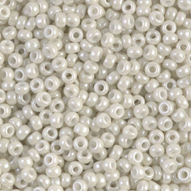 MR-08022 Miyuki Rocailles opaque luster limestone (8-600) 8/0 ±15 gram