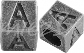 01153 Vierkante letterkraal A Antiek zilver
