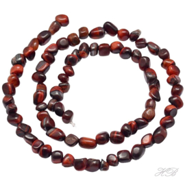 04873 Natuursteen streng Red tiger eye chipskraal Roodbruin 3~5x3~5x3~8mm; gat 1mm 1 streng