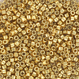 MD-11129 Miyuki Delica's duracoat galvanized pale gold (DB-2501) 11/0 ±2 gram