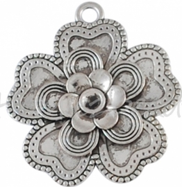 02685 Bedel bloem Antiek zilver (Nikkelvrij) 55mmx51mm