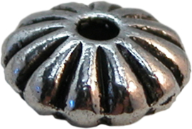 01285 Spacer disc bloem Antiek zilver (Nikkelvrij) 4mmx9mm 11 stuks