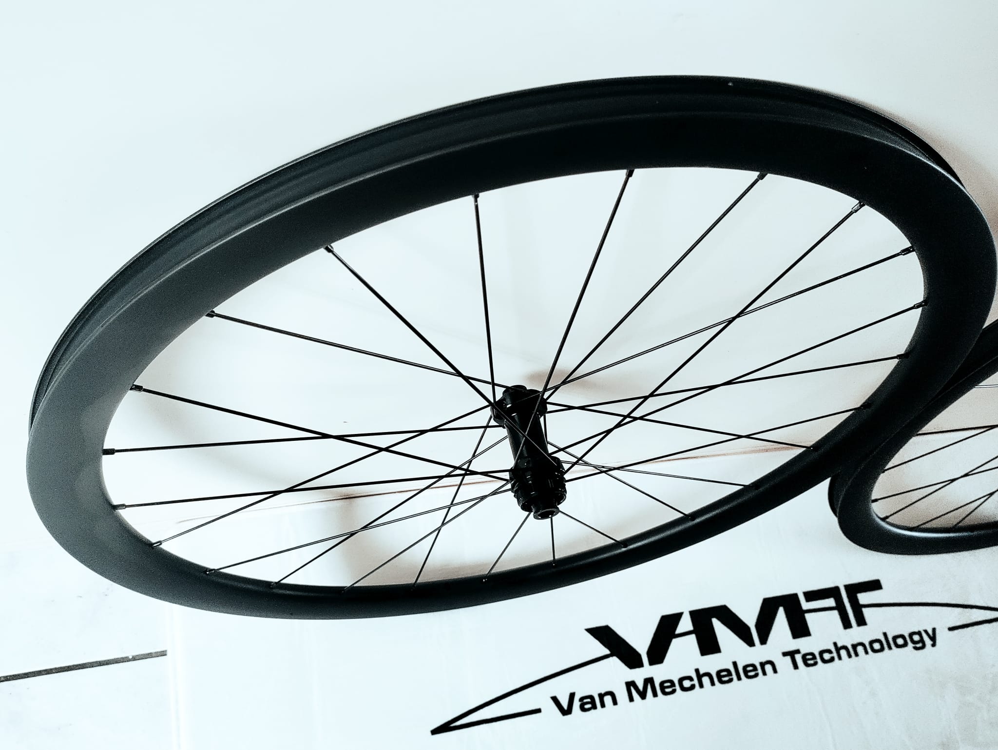 VMT 38mm SPEED SL full carbon centerlock disc wielset  100/142/12mm 1520gr interne velgbreedte 23mm
