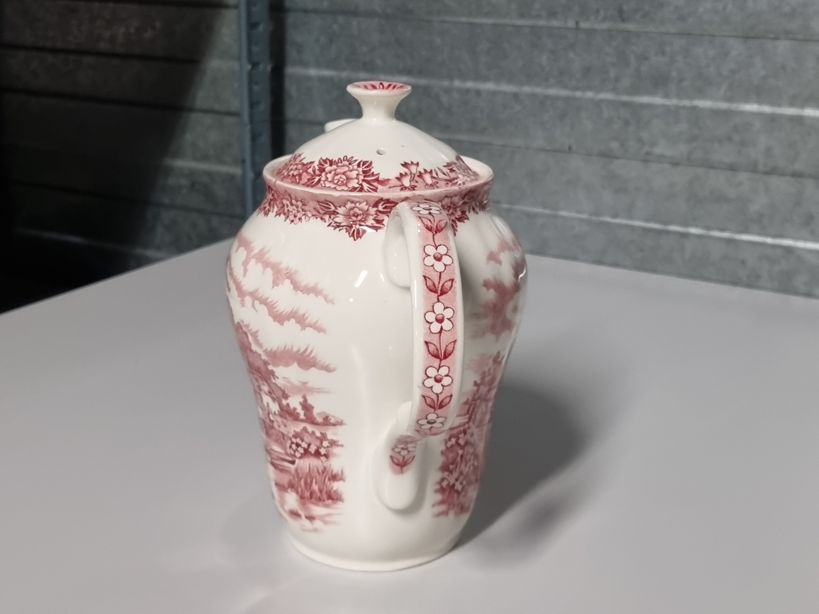 Engels rood Alfred Meakin English Village Koffiepot