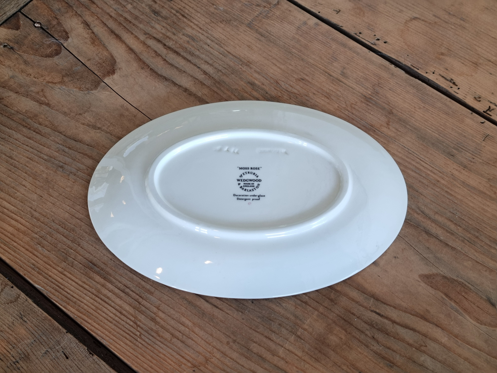 Wedgwood Moss Rose ovaal schaaltje 23 cm
