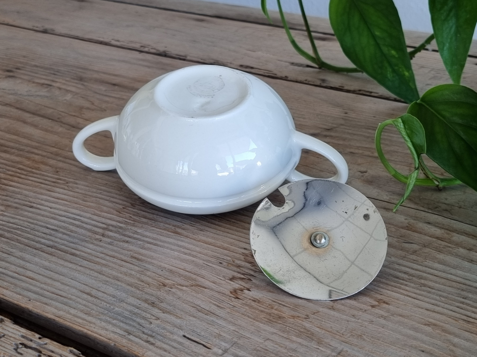 Vintage Regout wit Suikerpotje