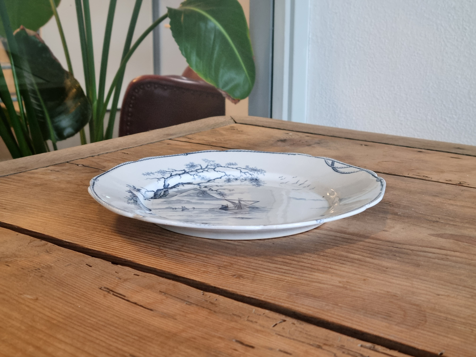 Petrus Regout Marines donkerblauw plat dinerbord 23,5 cm (hoekig model, ster)