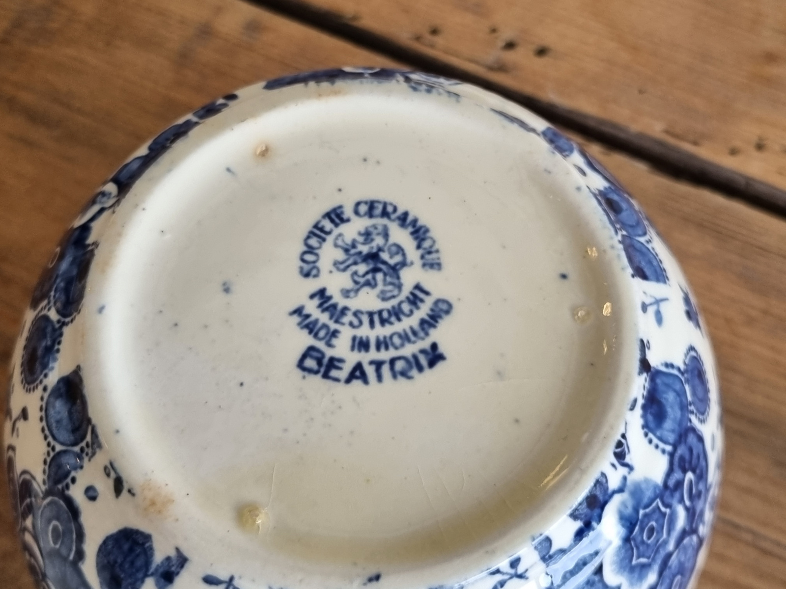 Beatrix Societe Ceramique Jampotje op onderbord