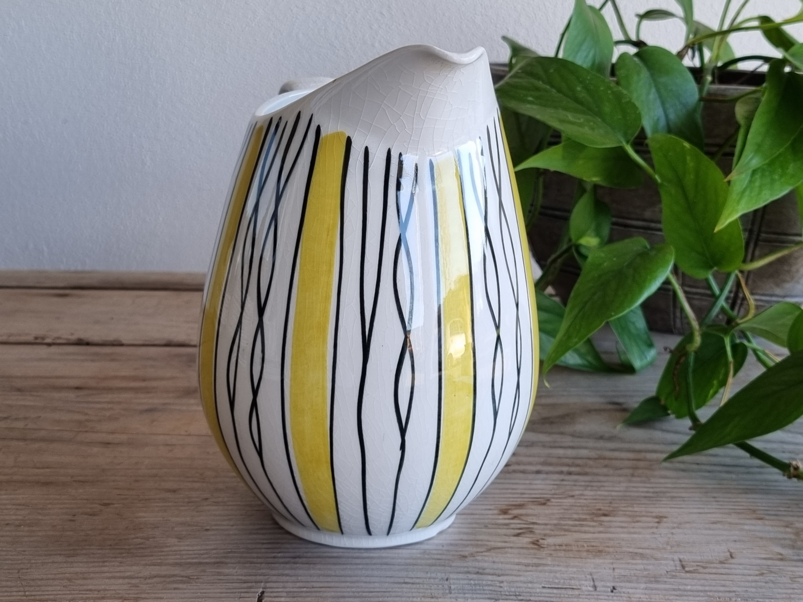 Vintage Regout geel/zwarte streep Kan Waterkan 1,5 liter