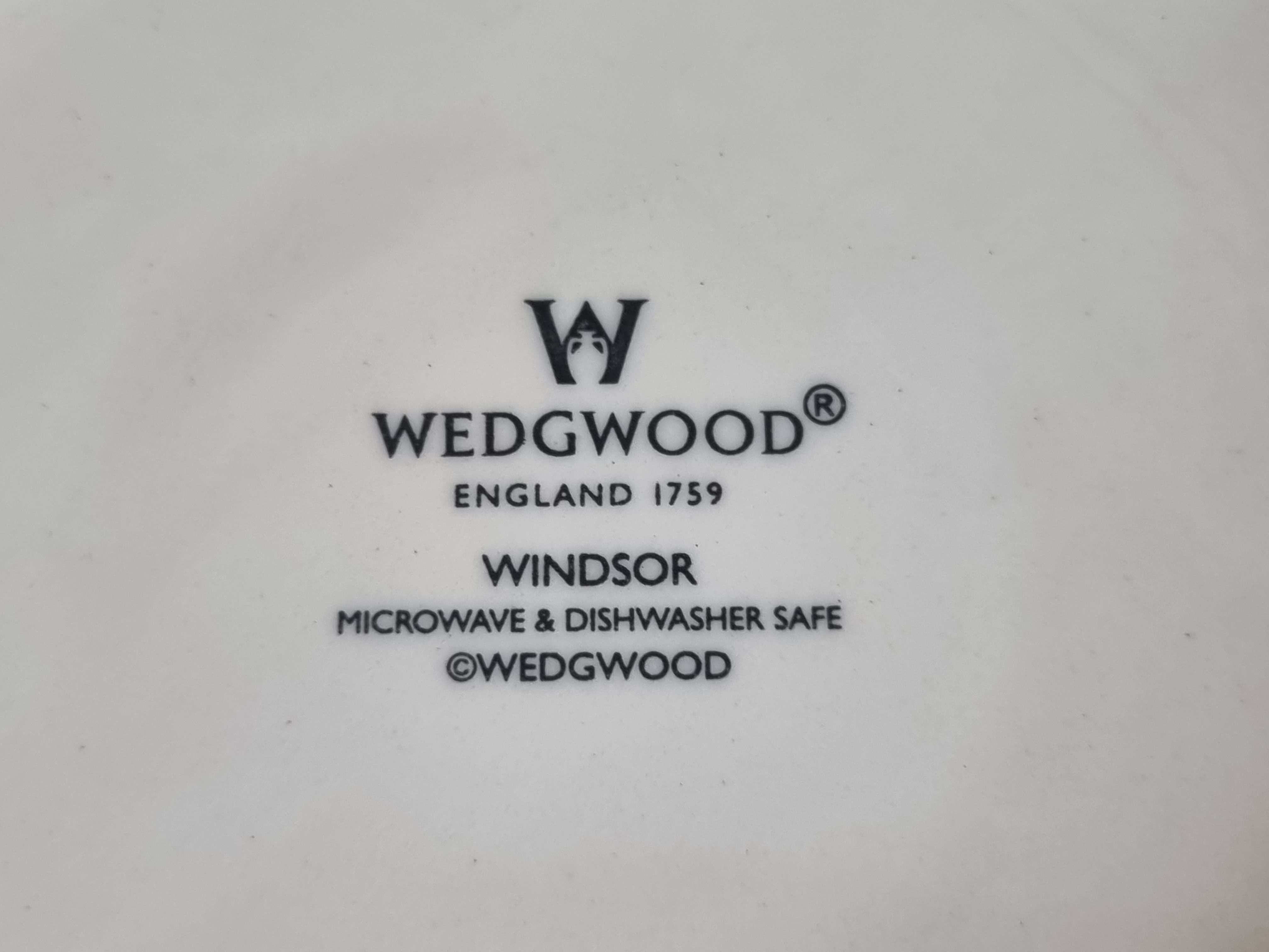 Wedgwood Windsor hoge ronde schaal 23 cm