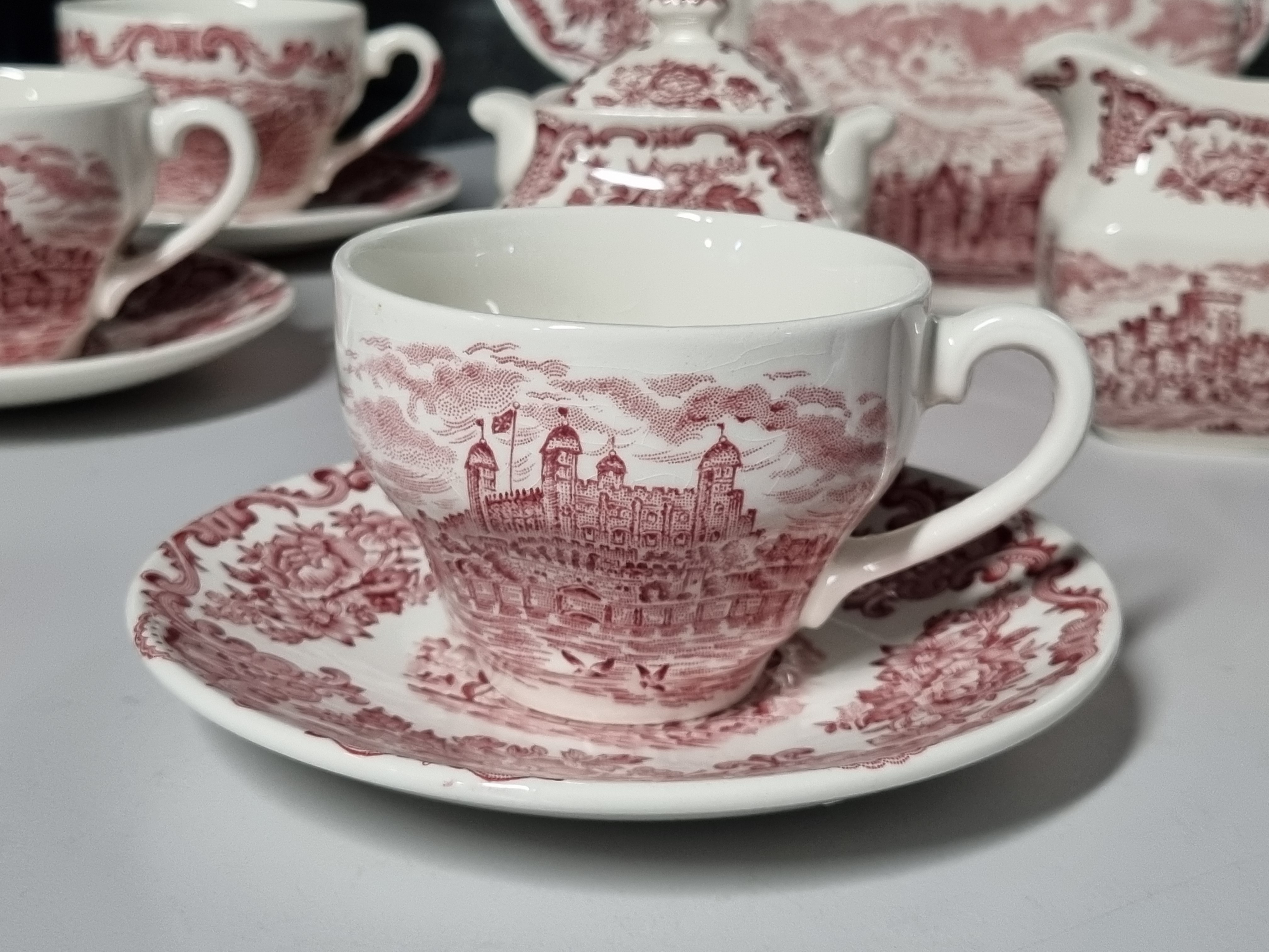 Engels rood Enoch Wedgwood Royal Homes Of Britain theeservies 6 personen