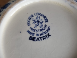 Beatrix Societe Ceramique Theepot (schaafje onderkant tuit)