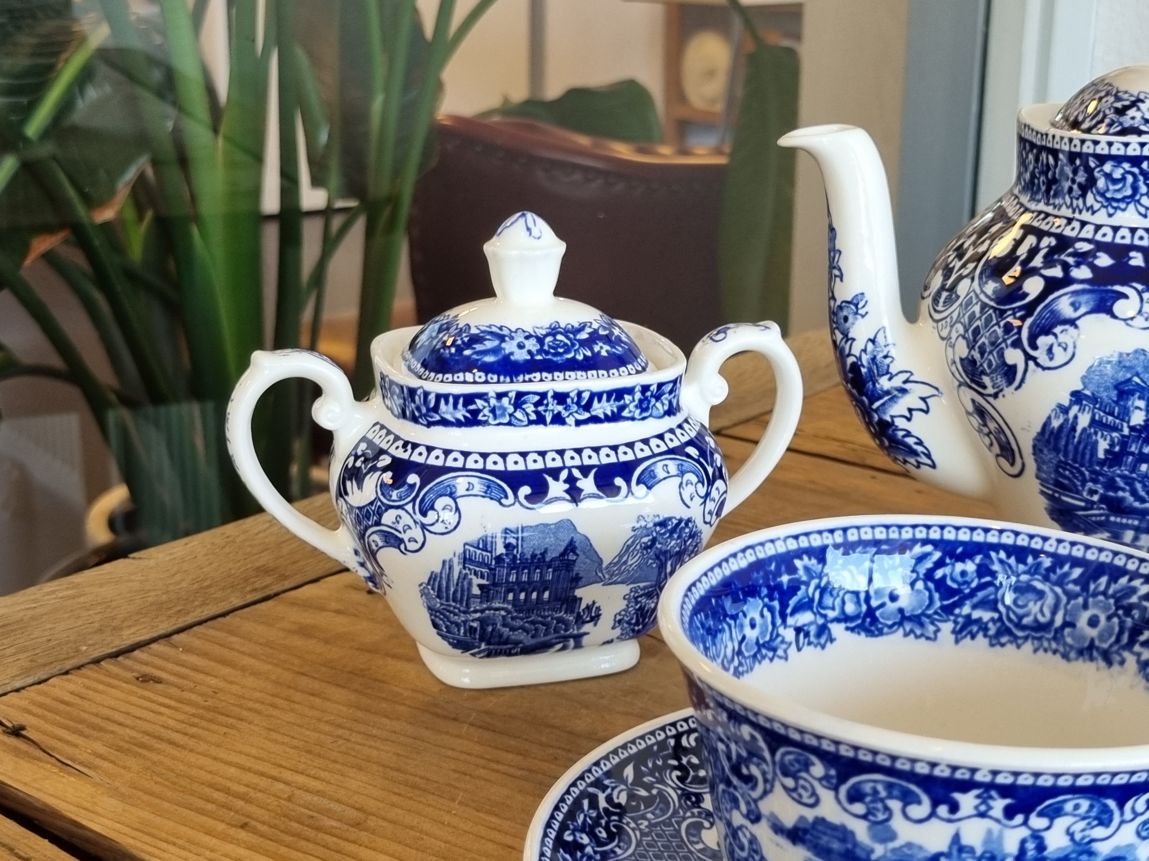 Regout Castillo Old England Cambridge blauw theestel voor 2 personen