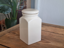 Verkocht = Claire Wilson's Voorraadpot Tea met deksel