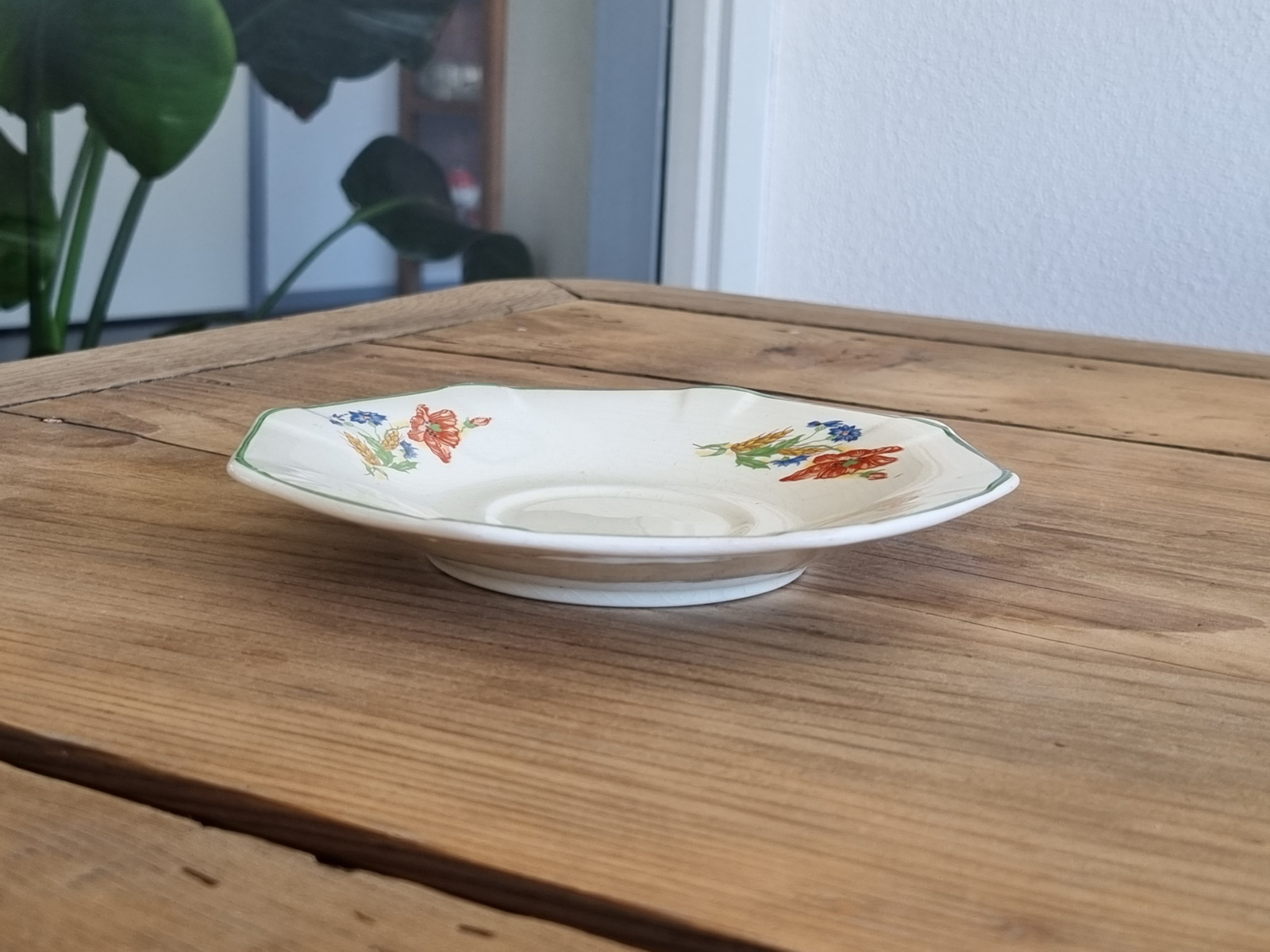 Klaproos Societe Ceramique  losse Schotel hoekig model 14,5 cm