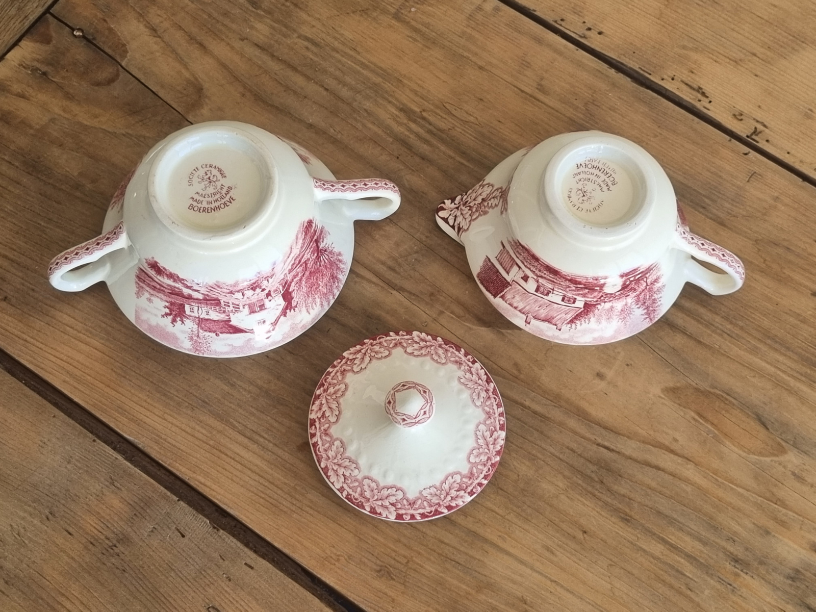 Boerenhoeve Rood Societe Ceramique roomstelletje