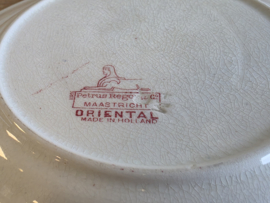 Petrus Regout decor Oriental rood ontbijtbord 21 cm