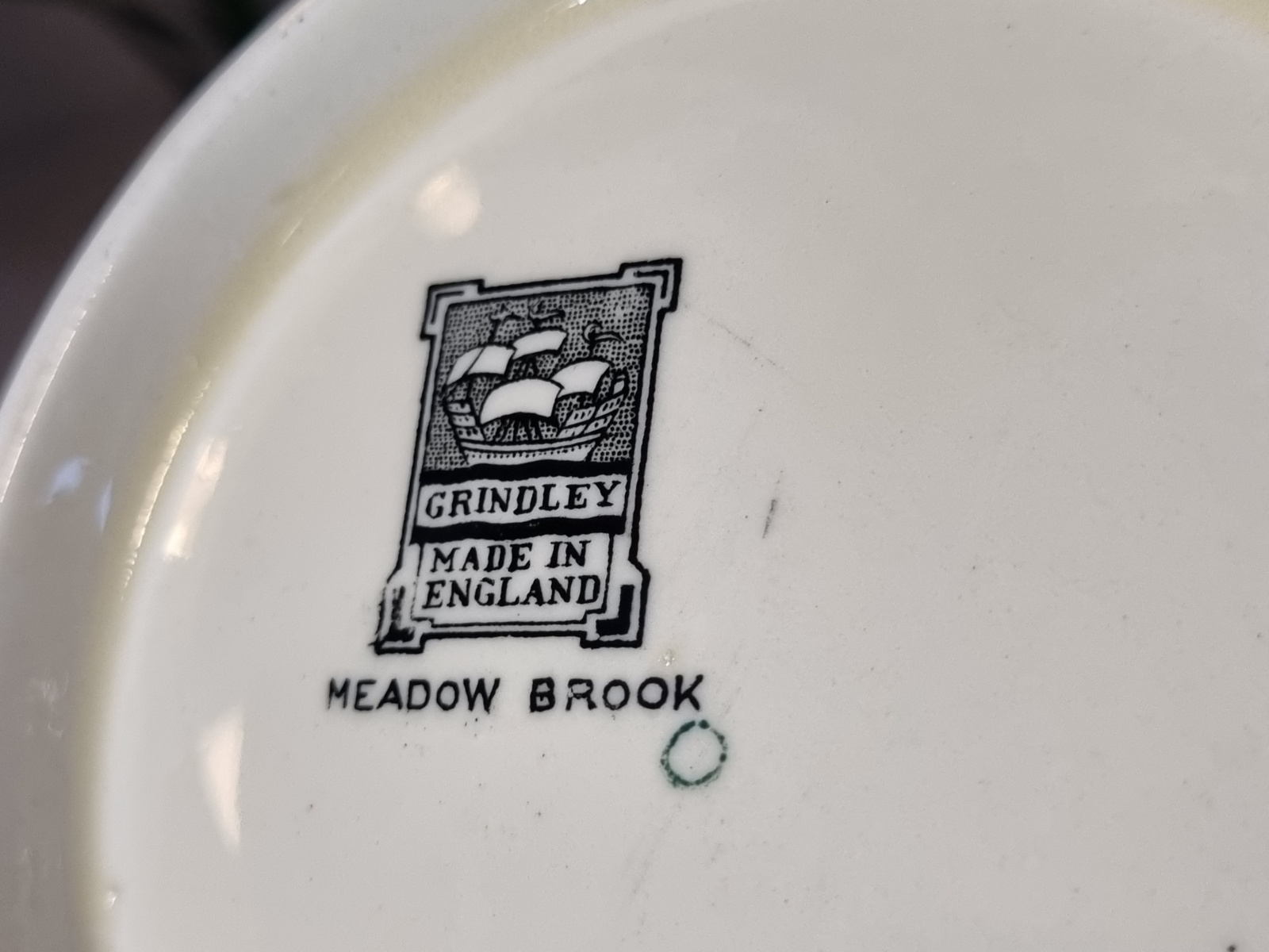 Engels Grindley Meadow Brook creme zwart Theepot