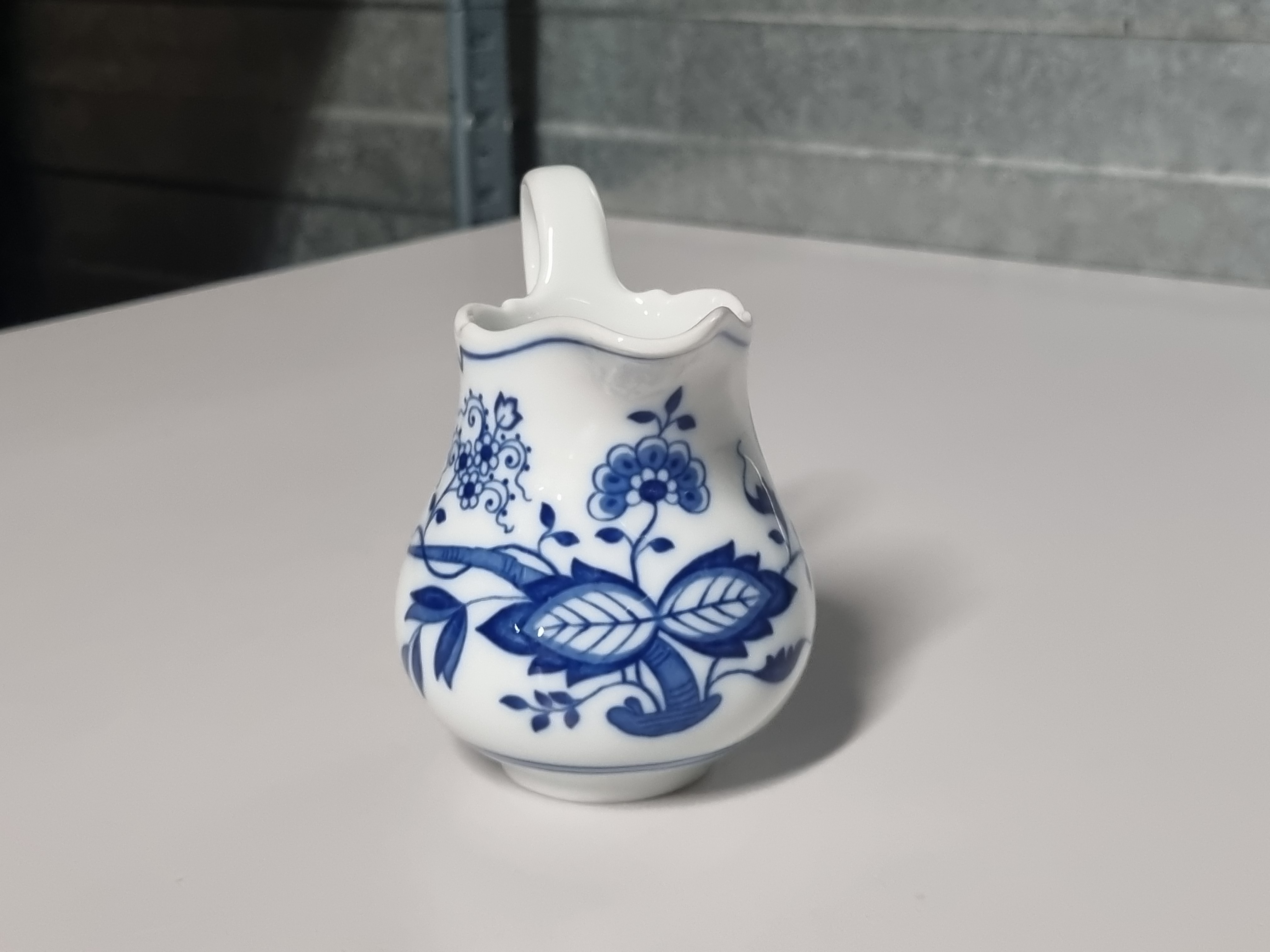 Zwiebelmuster Hutschenreuther kannetje 8,5 cm