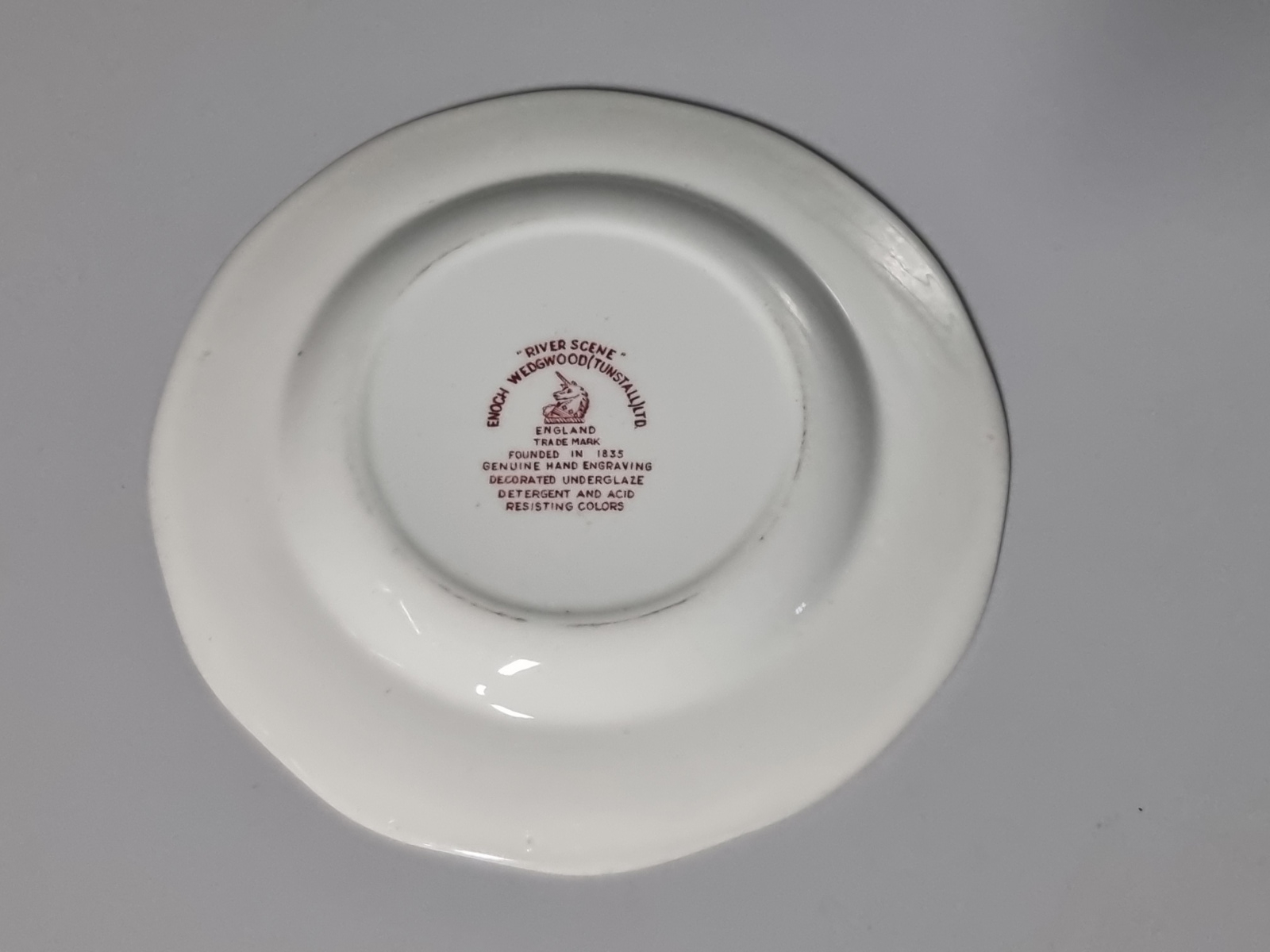 Engels rood Enoch Wedgwood decor River Scene Ontbijtbordje 19 cm
