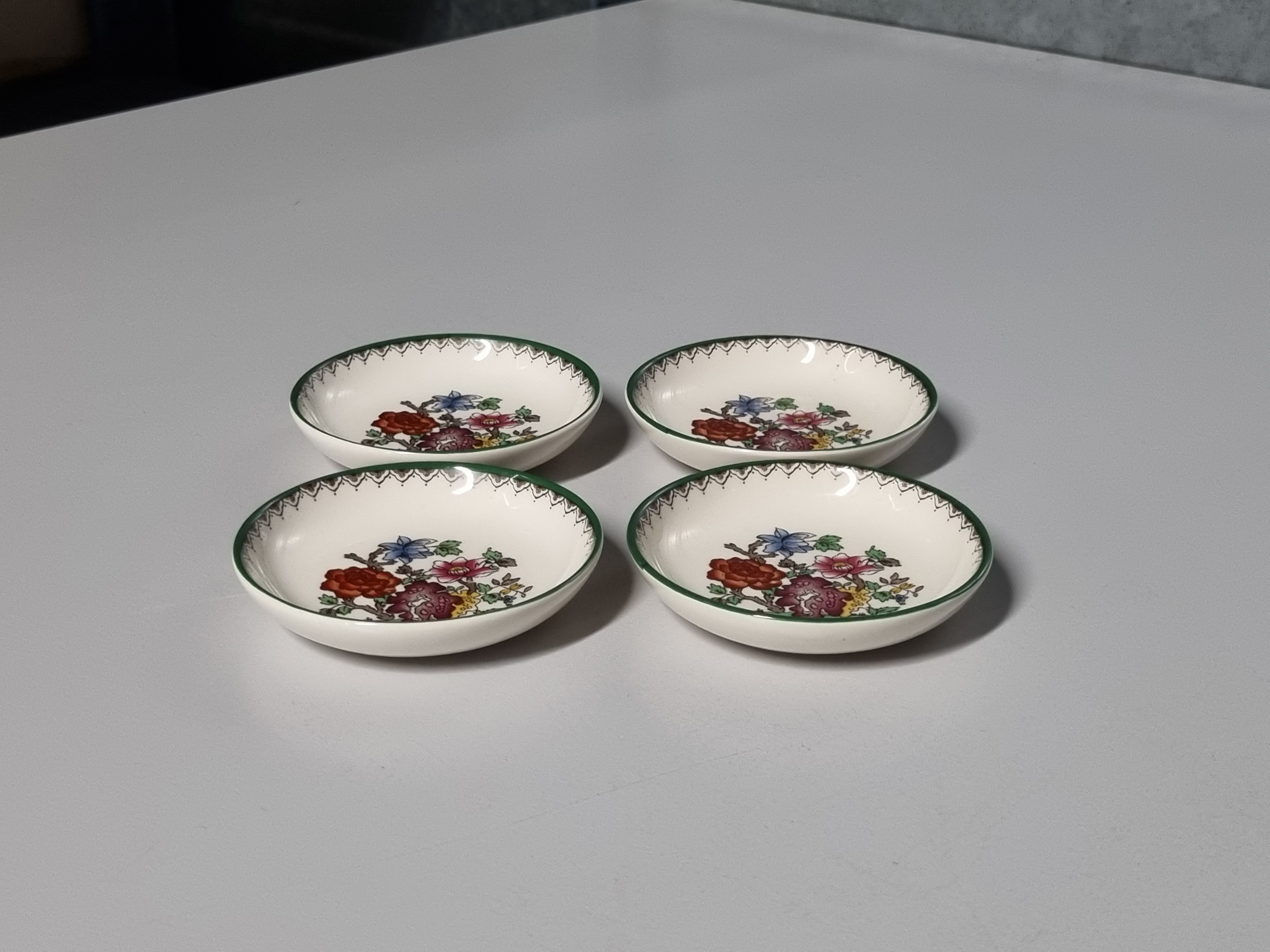 Engels Spode Copeland Chinese Rose set 4x mini schaaltjes 7,5 cm (nieuwste stempel)