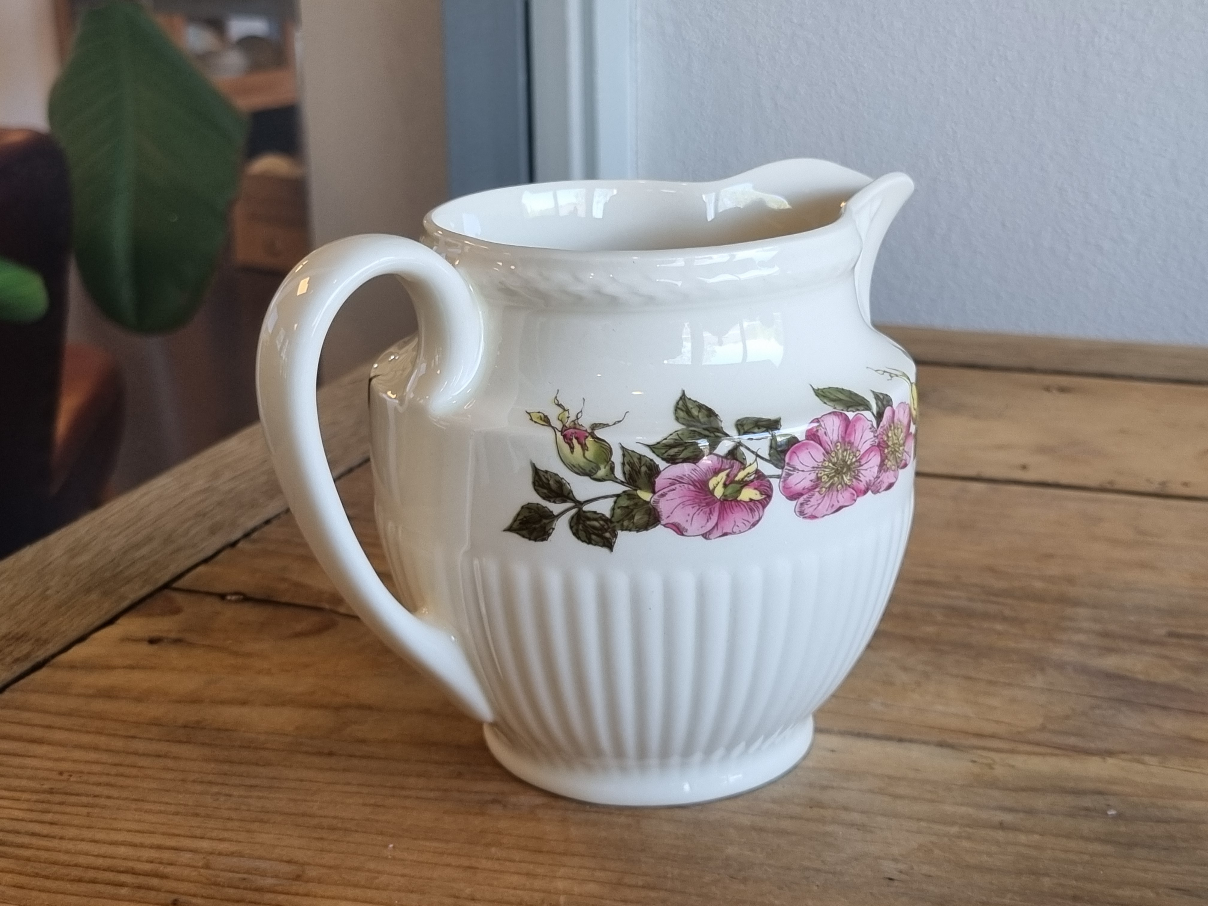 Wedgwood Briar Rose Kan 0.9 liter