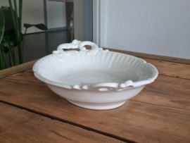 Societe Ceramique Serveerschaal met open gewerkte grepen 35 cm