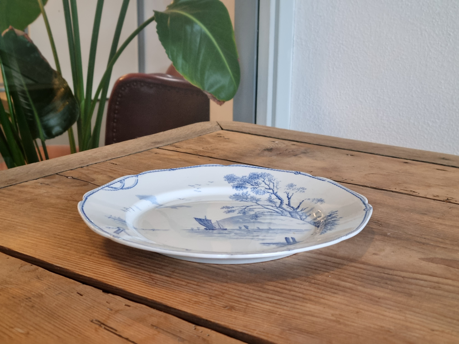 Petrus Regout Marines lichtblauw plat dinerbord 23,5 cm (hoekig model, zonsondergang)