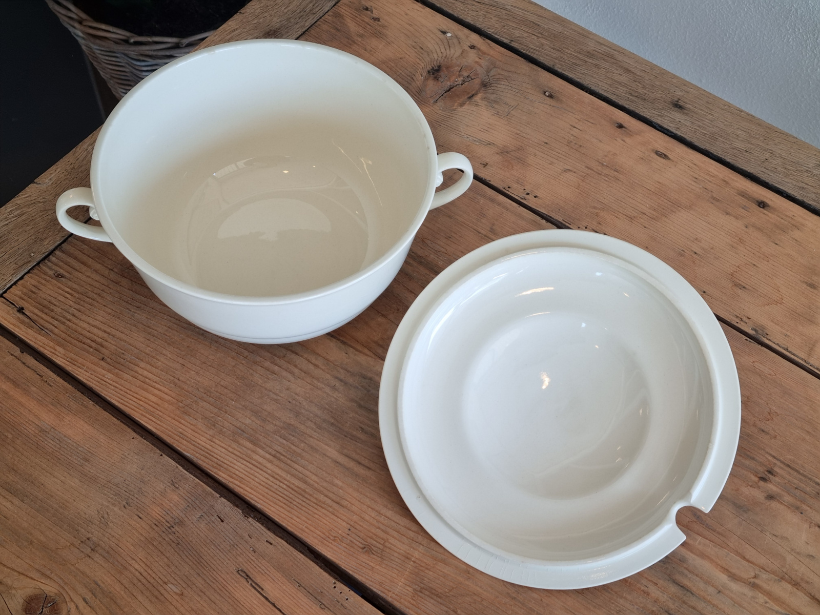 Regout creme Boudewijn Soepterrine 2,5 liter