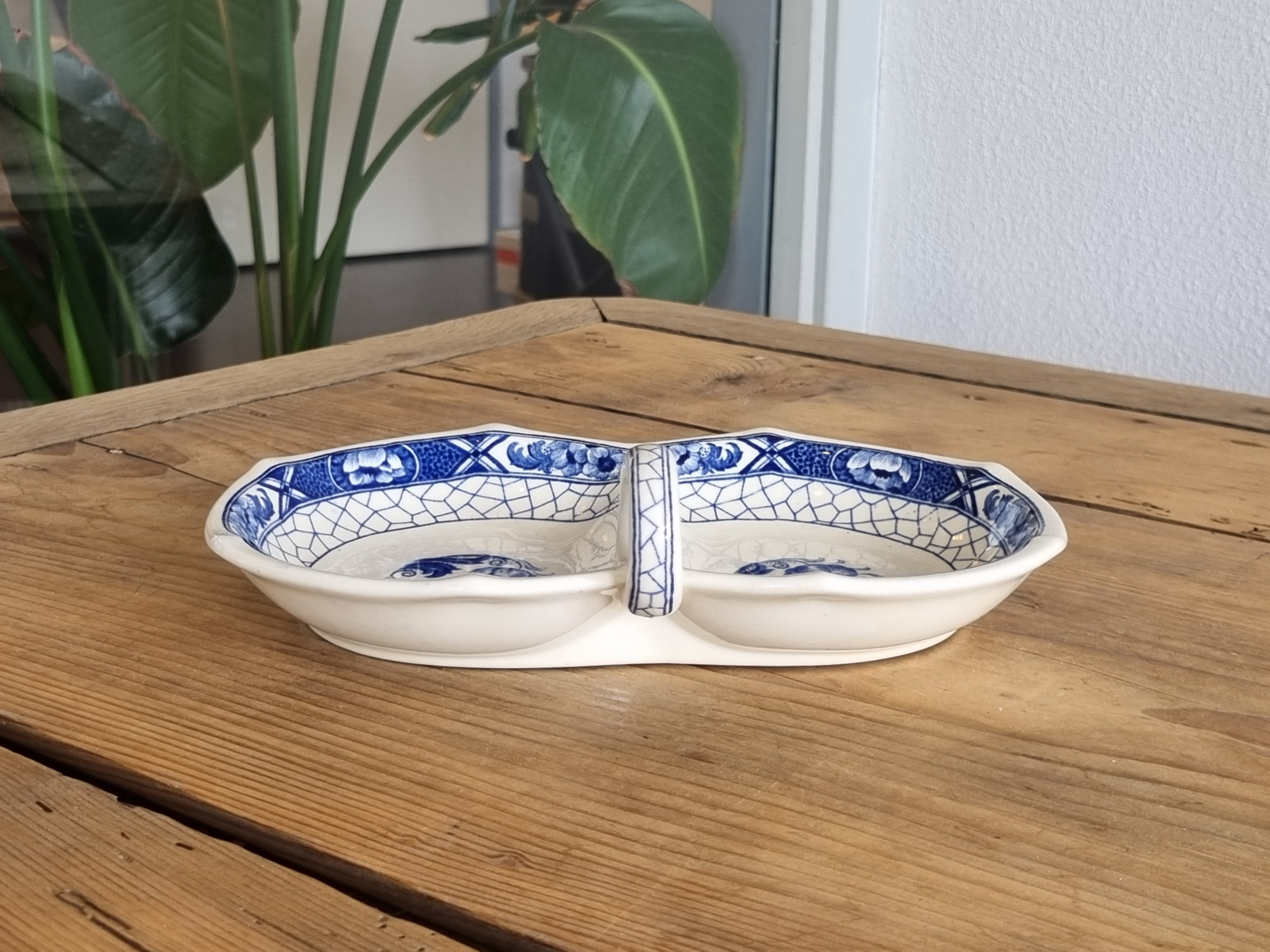 Societe Ceramique Butterflij serveerschaaltje met greep