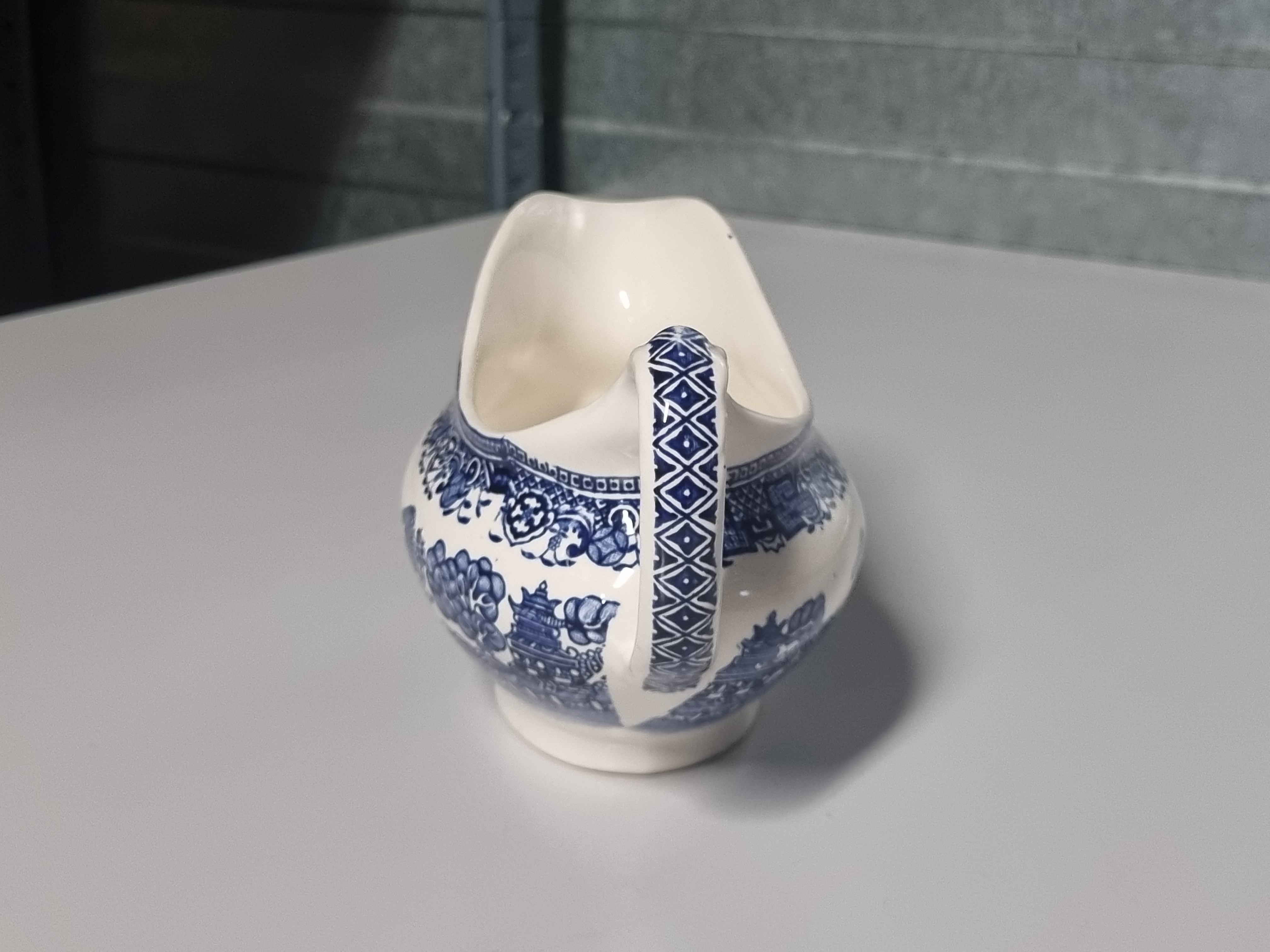 Engels blauw Old Willow Washington Sauskom met oor