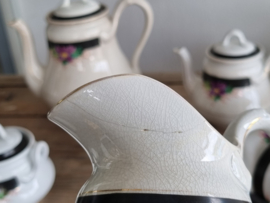 Societe Ceramique zwart met paarse bloem Koffie/thee servies 12-pers.