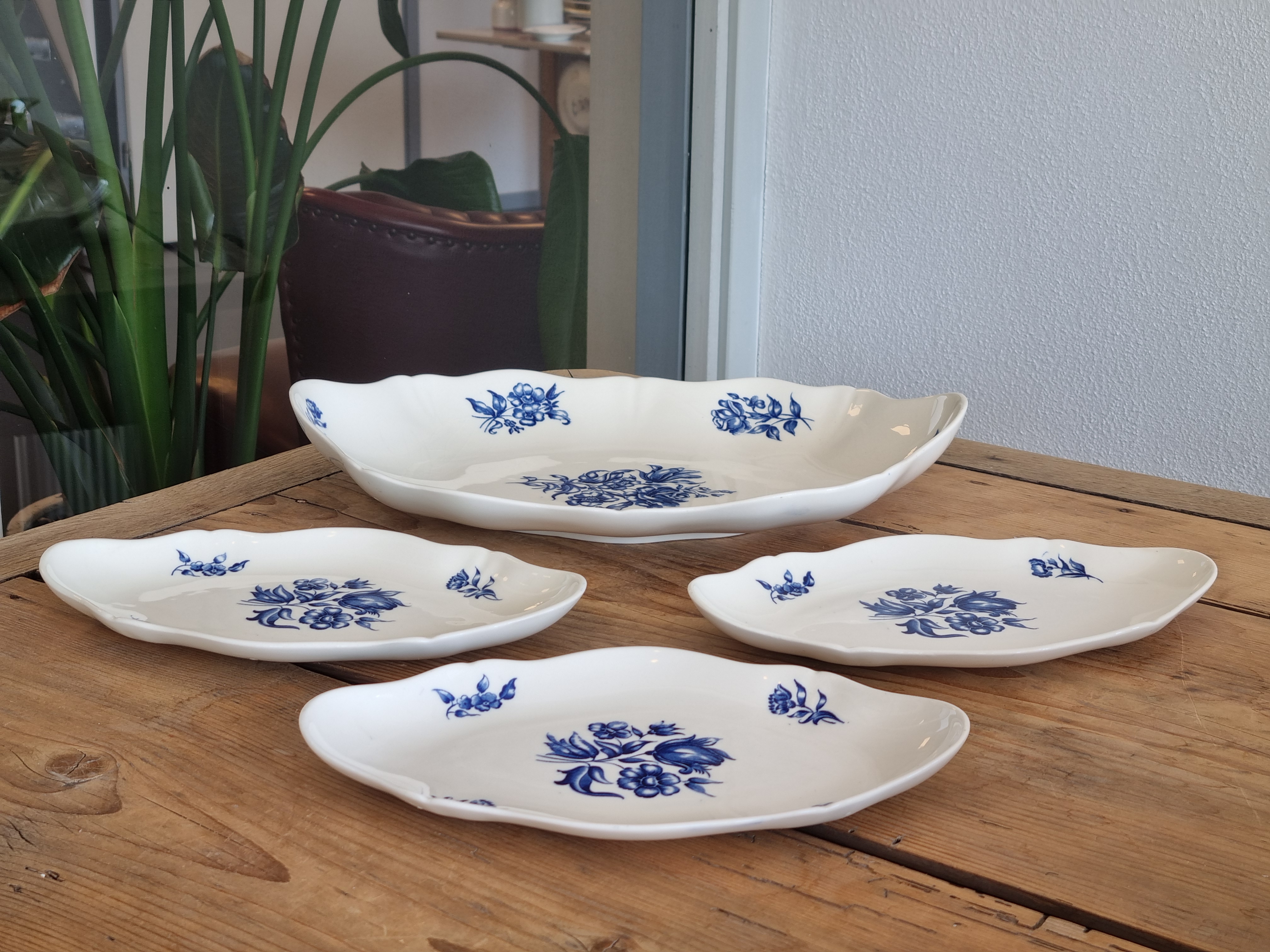 Petrus Regout Bouquet Bleu set 4x schalen