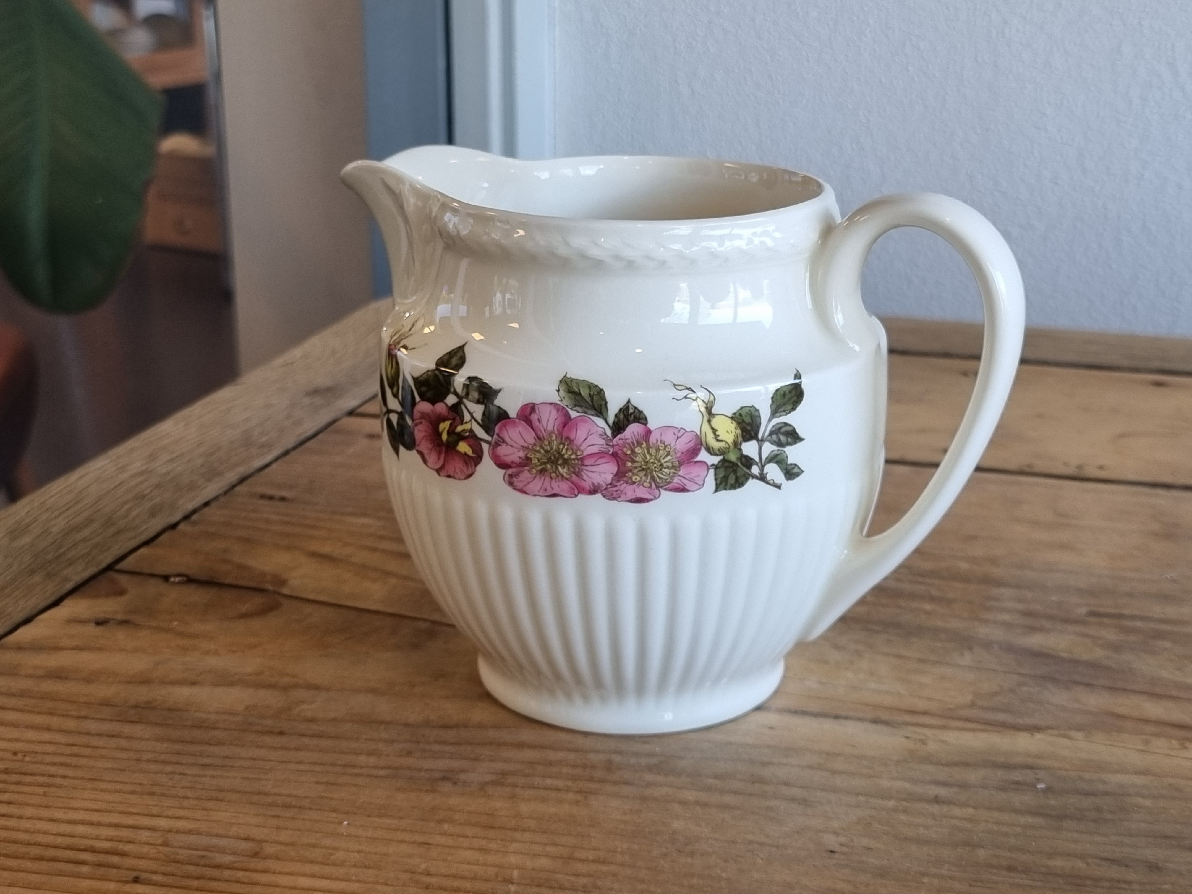 Wedgwood Briar Rose Kan 0.9 liter